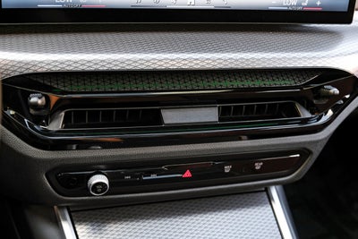 2025 BMW i4 eDrive40