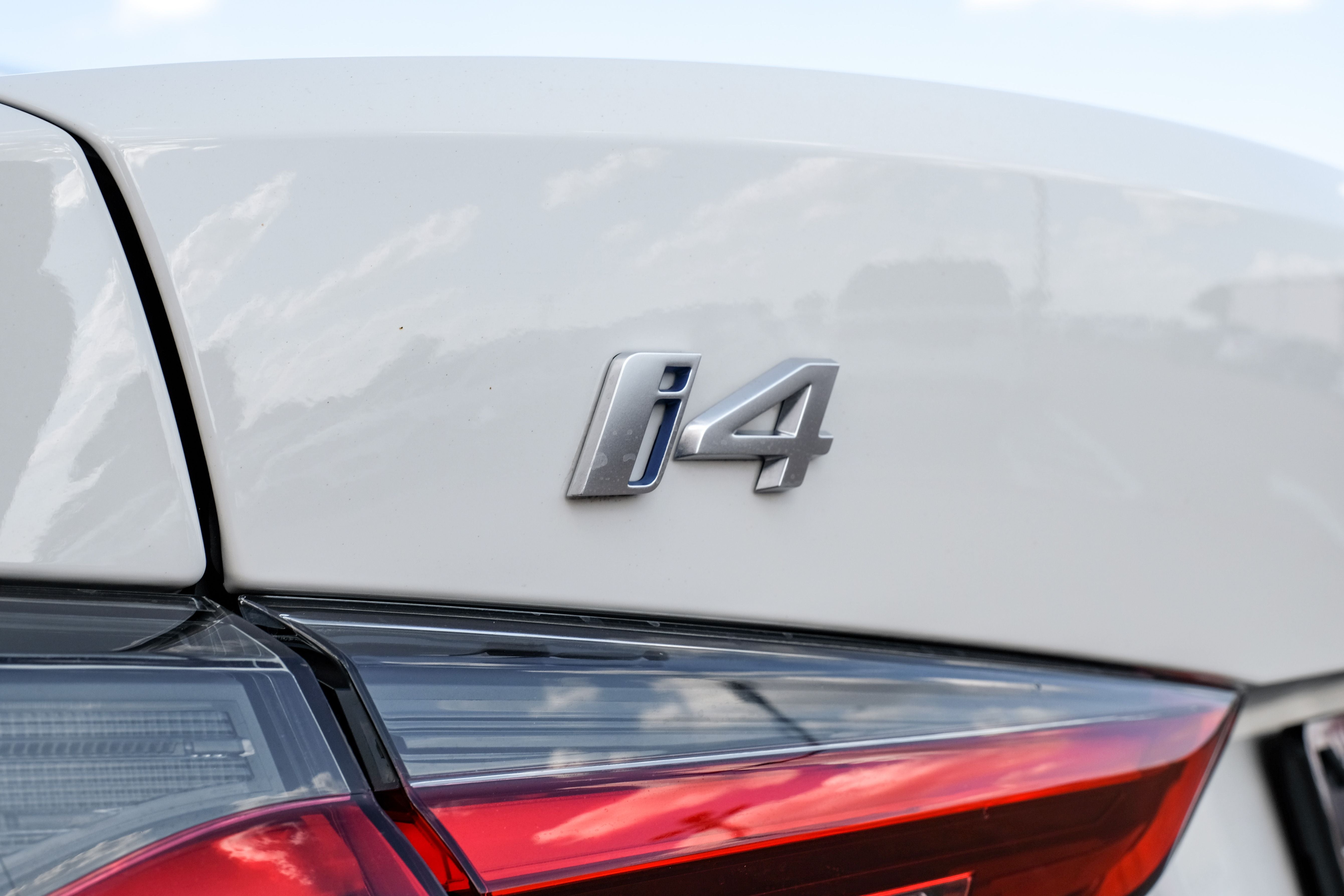 2025 BMW i4 eDrive40