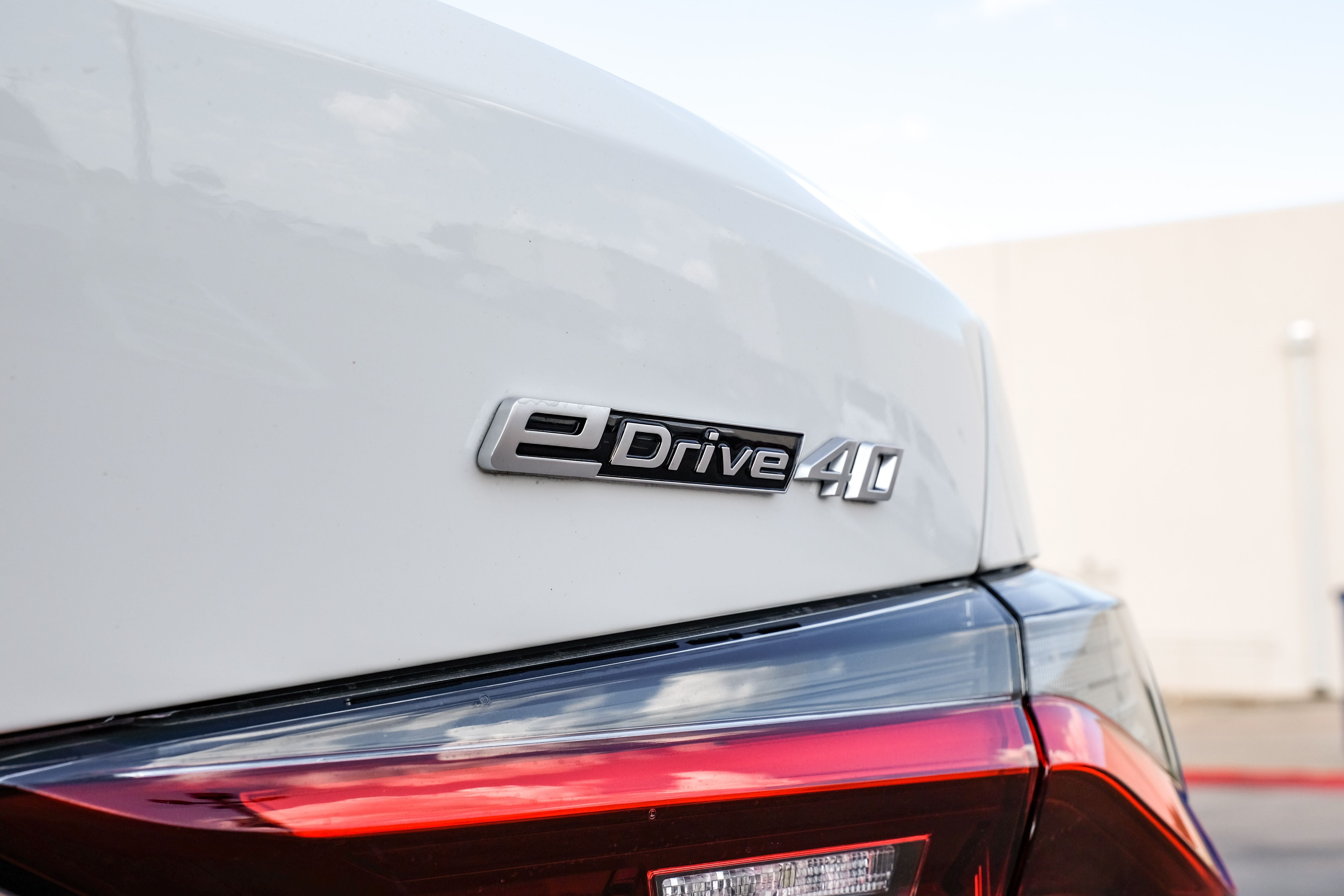 2025 BMW i4 eDrive40