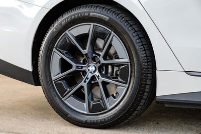 2025 BMW i4 eDrive40