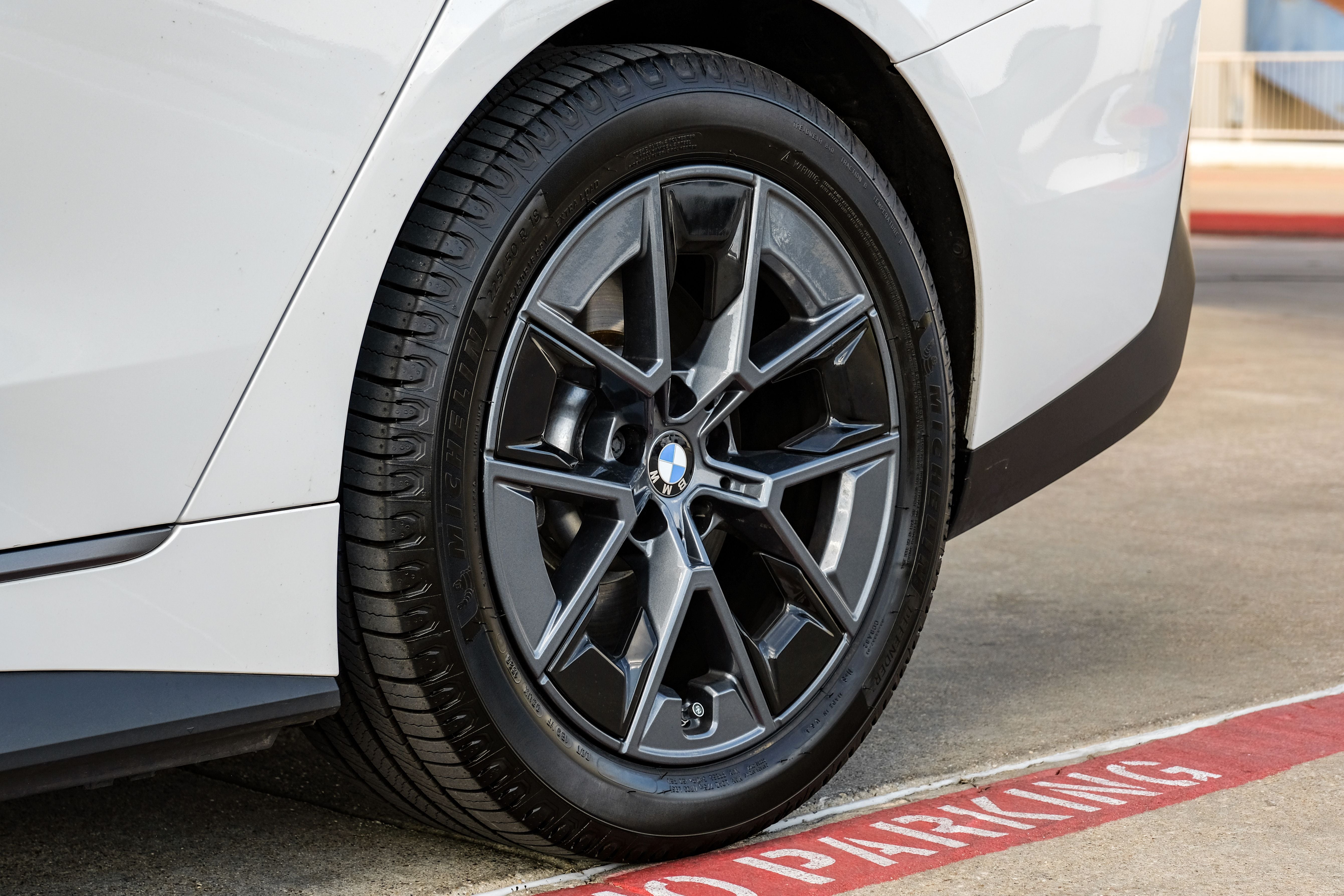 2025 BMW i4 eDrive40