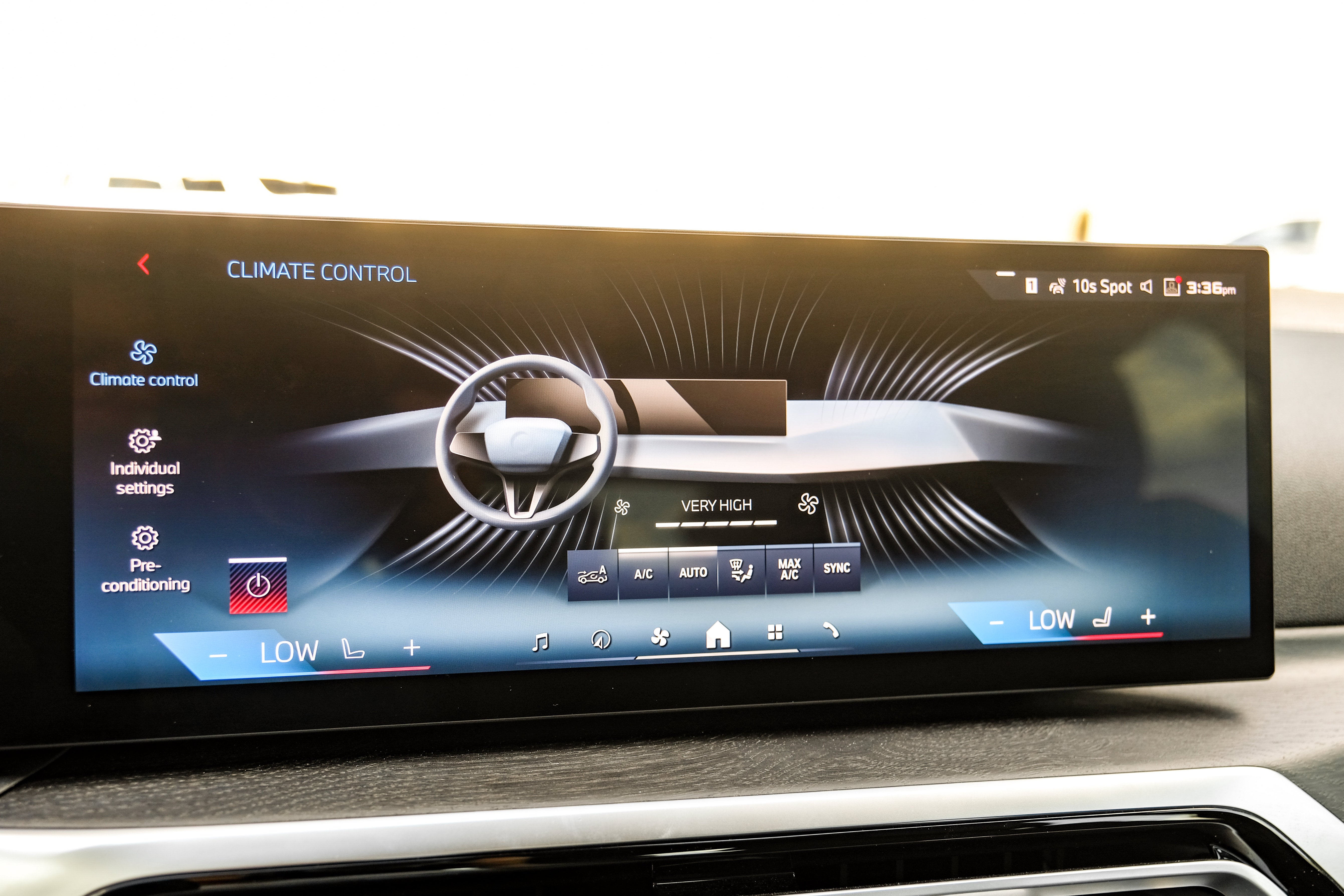 2024 BMW i4 M50