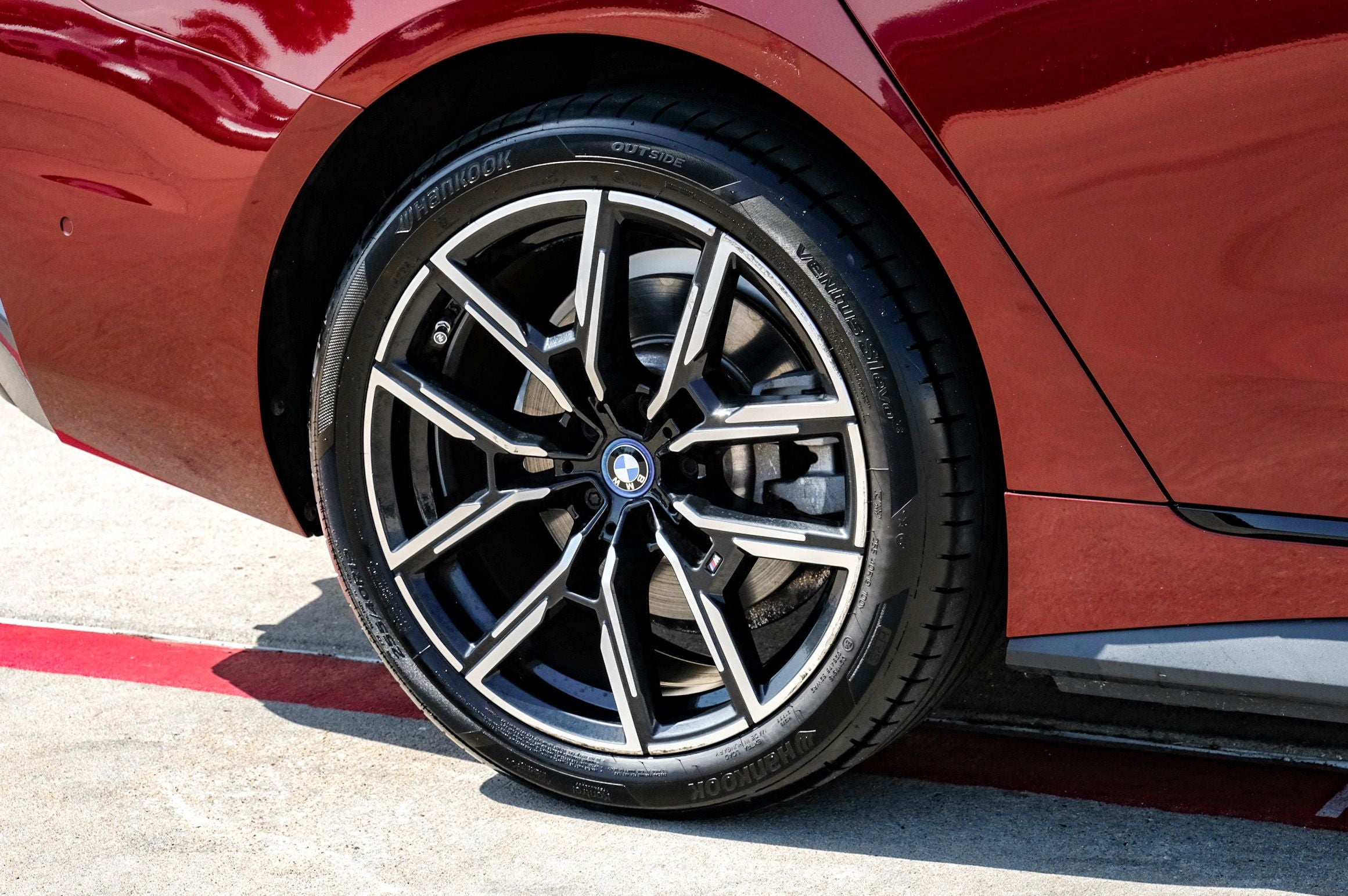 2023 BMW i4 eDrive40