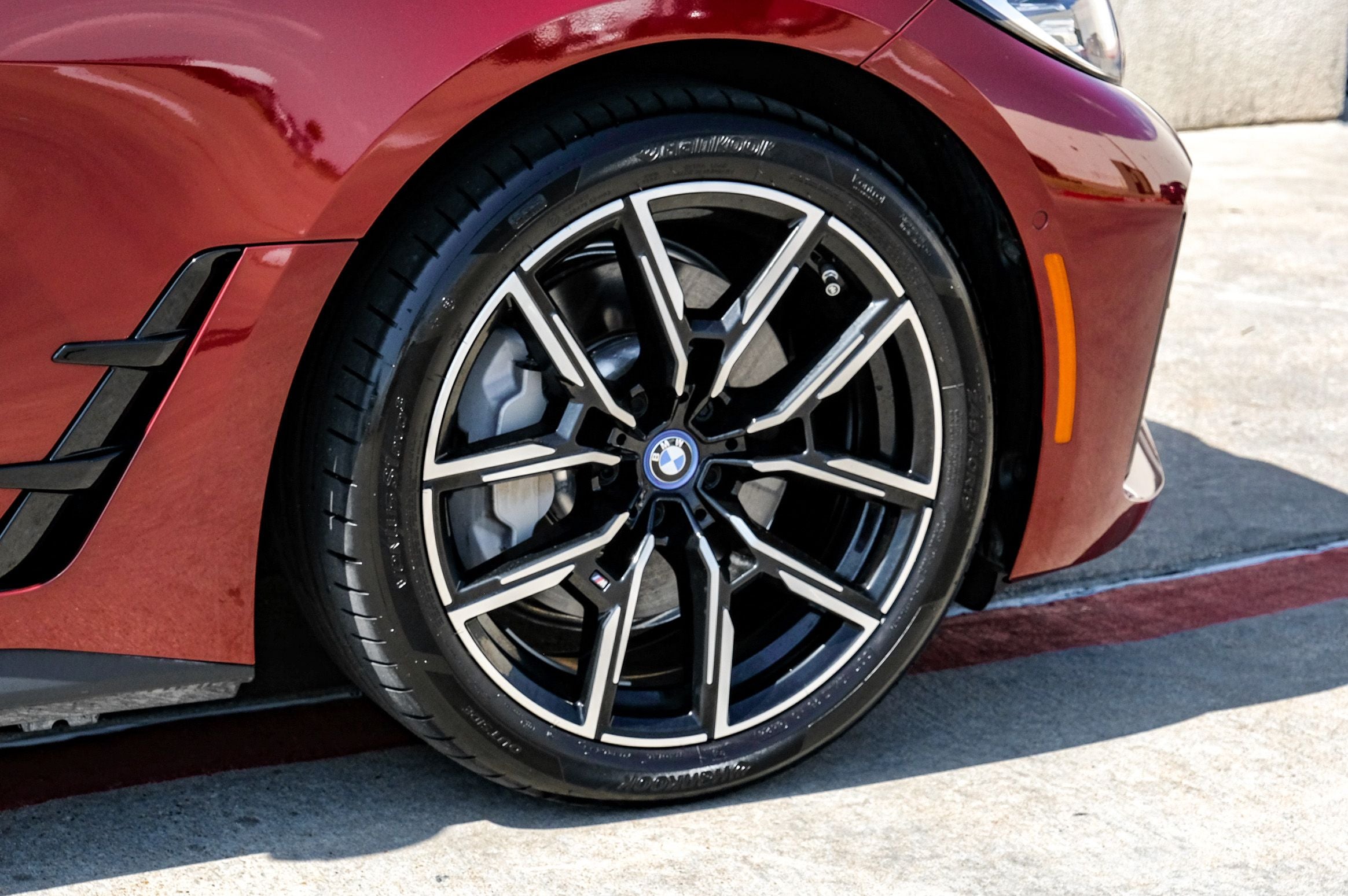 2023 BMW i4 eDrive40