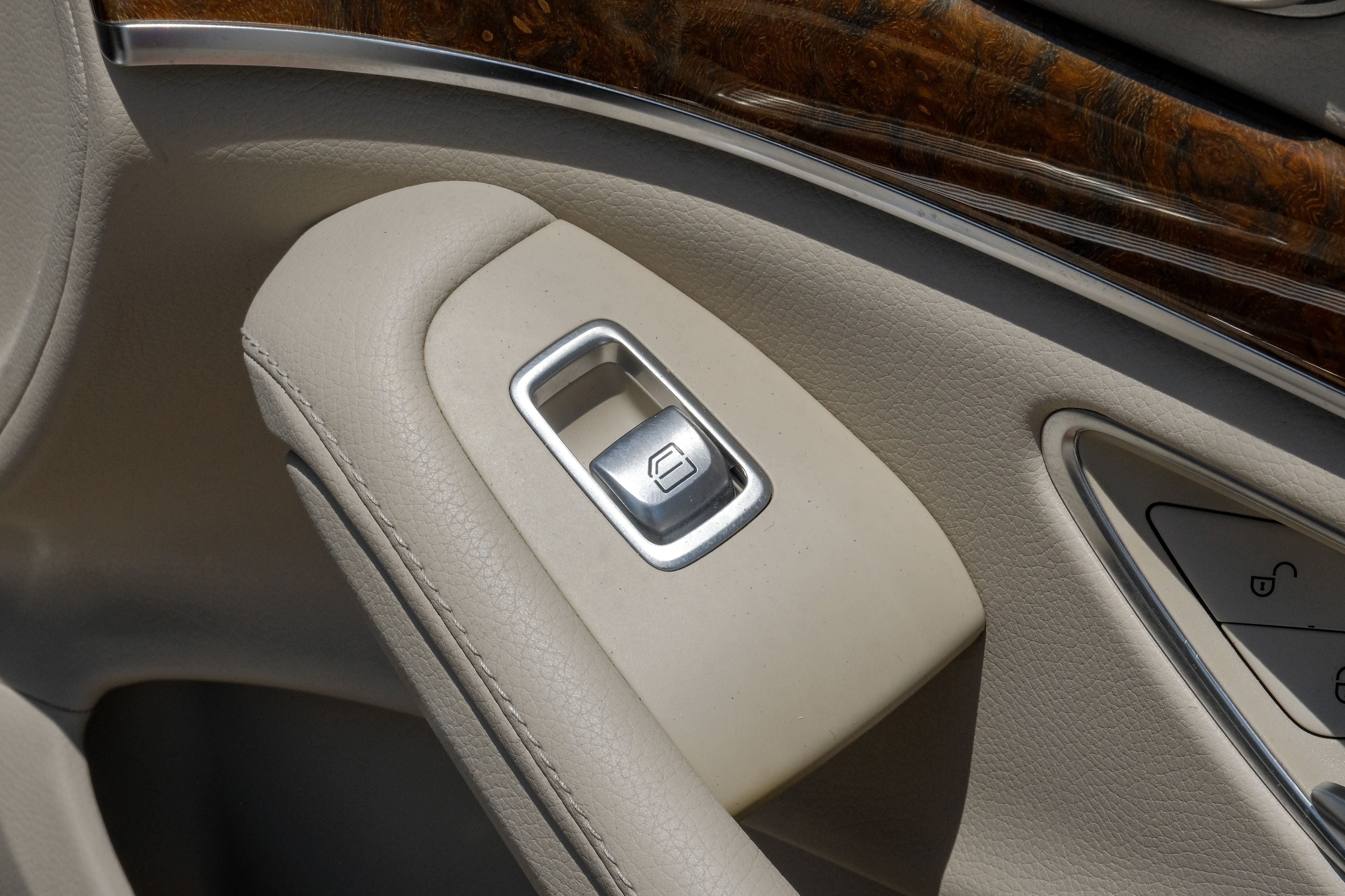2014 Mercedes-Benz S-Class S 550 Base
