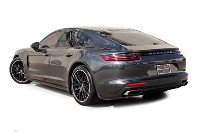 2018 Porsche Panamera Base