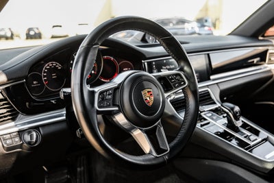 2018 Porsche Panamera Base