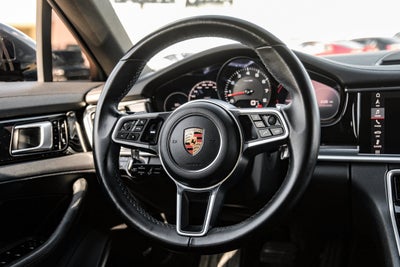 2018 Porsche Panamera Base