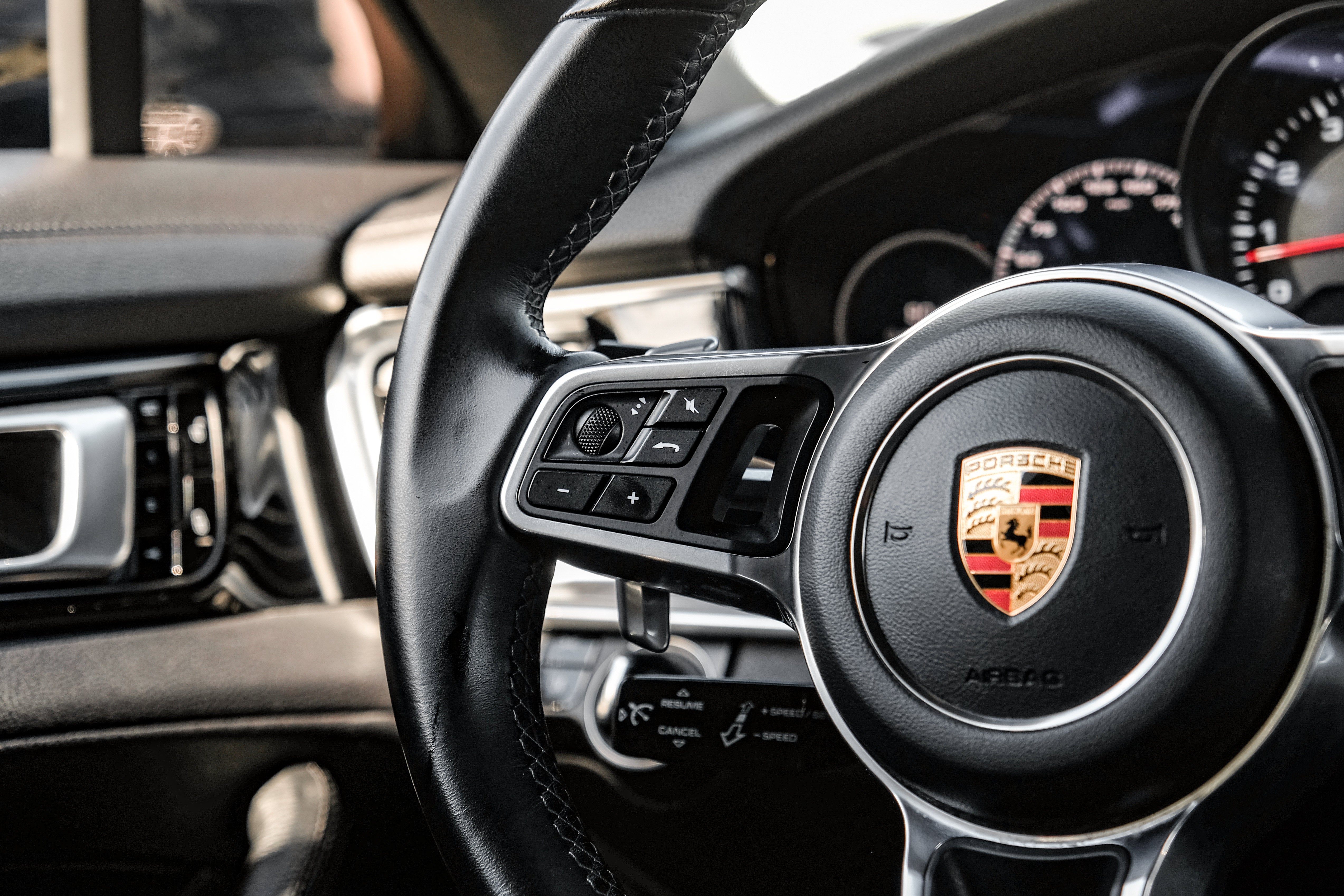 2018 Porsche Panamera Base