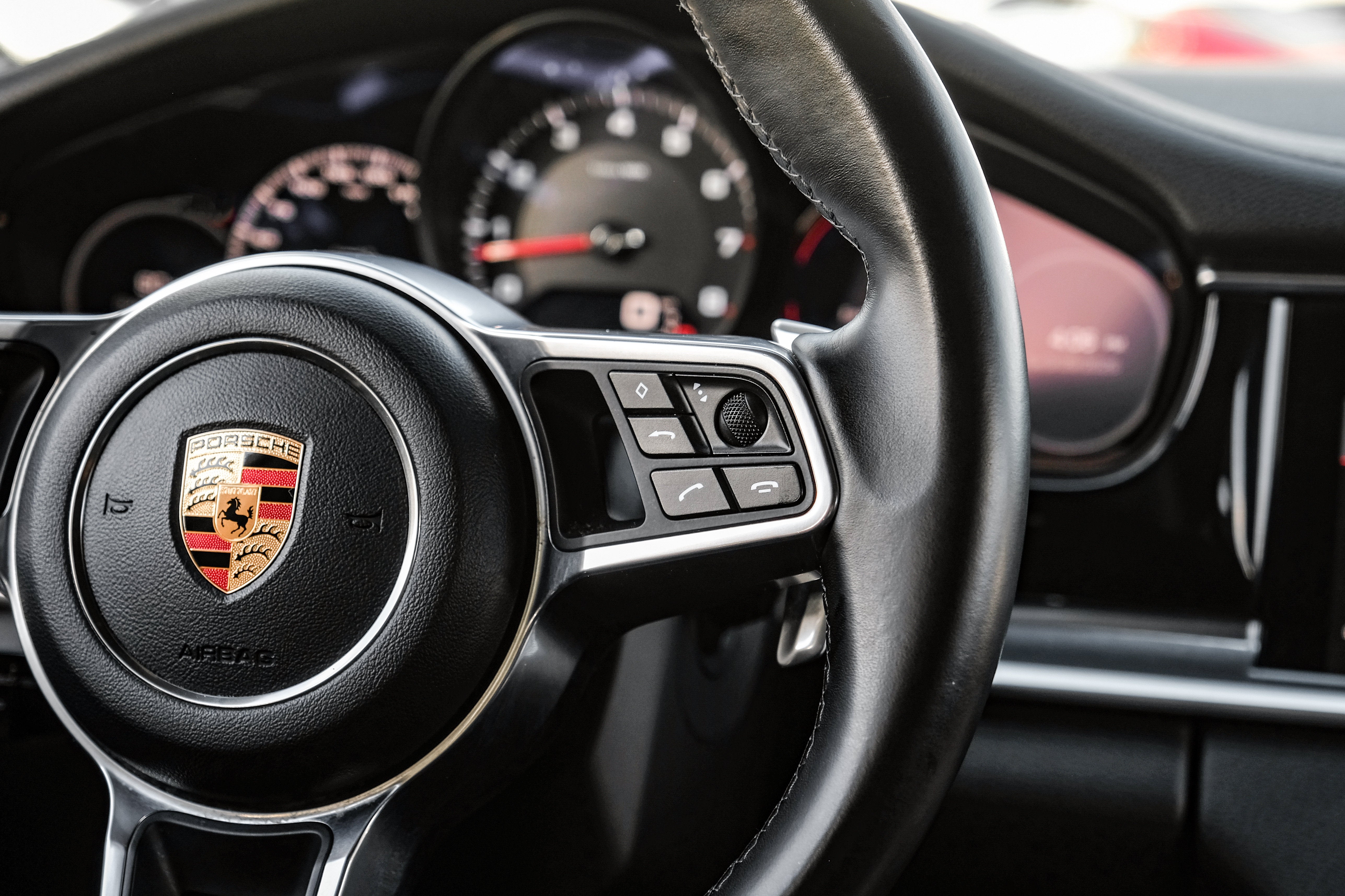 2018 Porsche Panamera Base