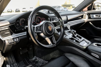 2018 Porsche Panamera Base