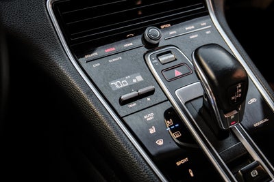 2018 Porsche Panamera Base
