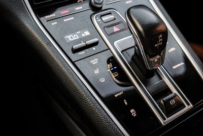 2018 Porsche Panamera Base