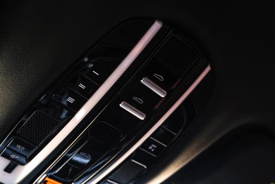 2018 Porsche Panamera Base
