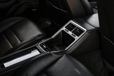 2018 Porsche Panamera Base