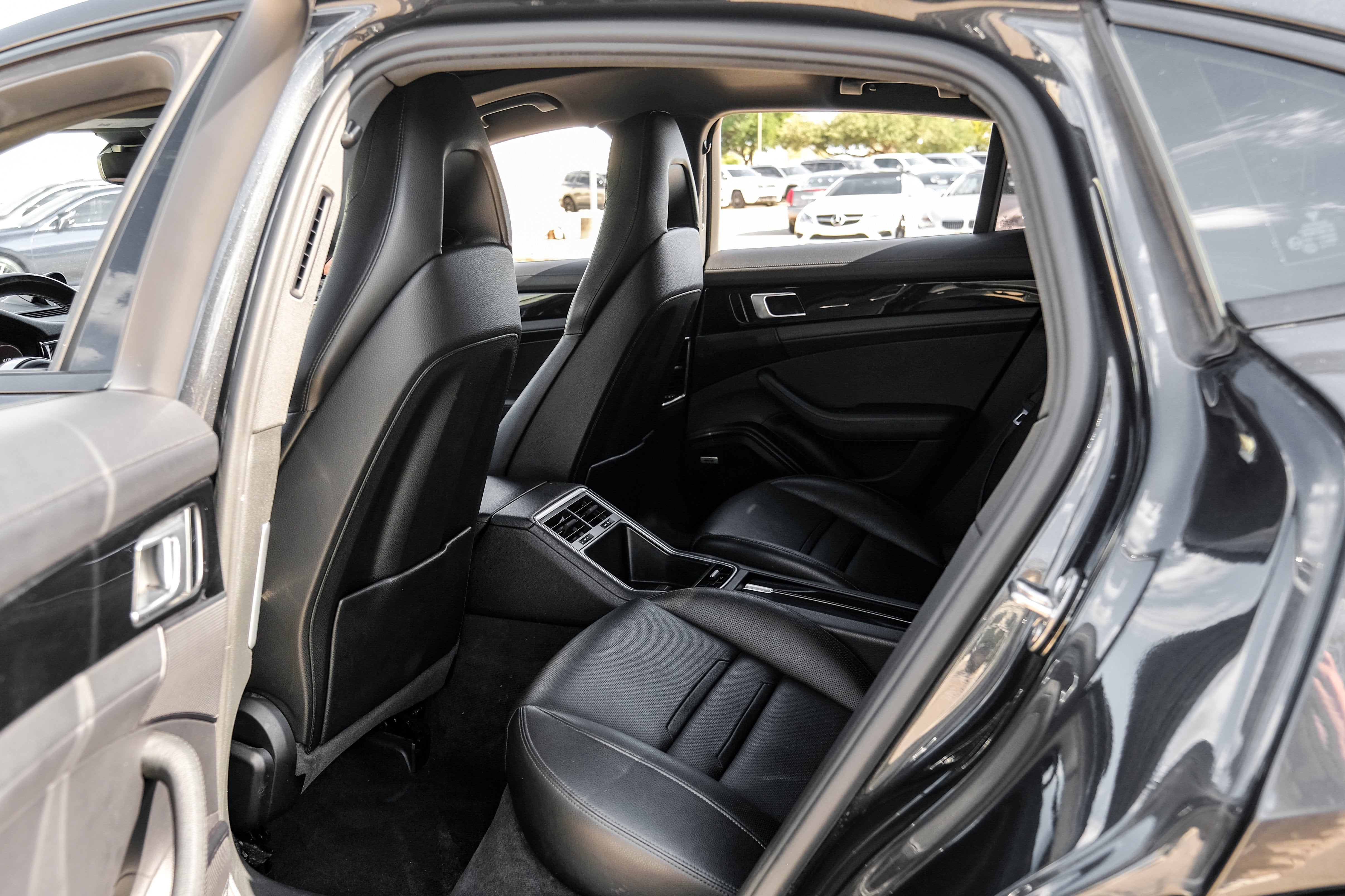 2018 Porsche Panamera Base