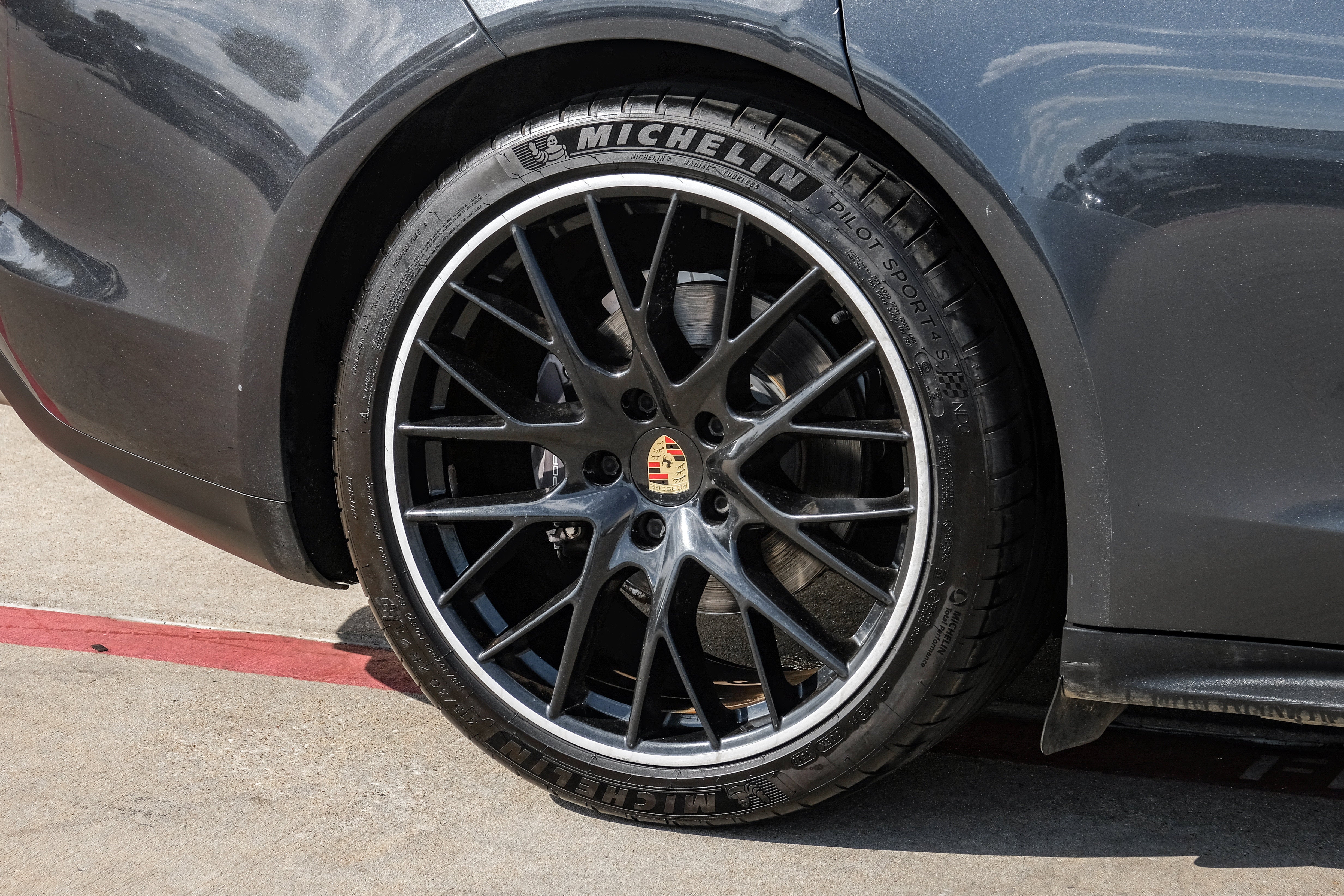 2018 Porsche Panamera Base