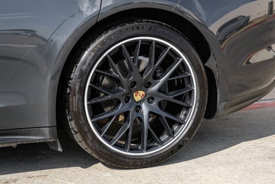 2018 Porsche Panamera Base