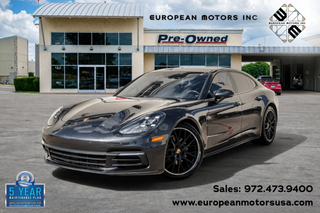 2018 Porsche Panamera Base