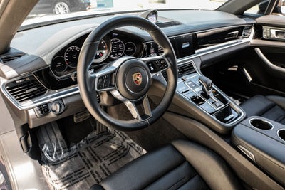 2018 Porsche Panamera Base