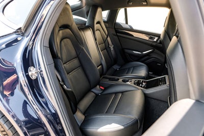 2018 Porsche Panamera Base