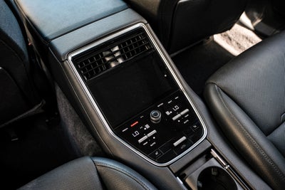 2018 Porsche Panamera Base