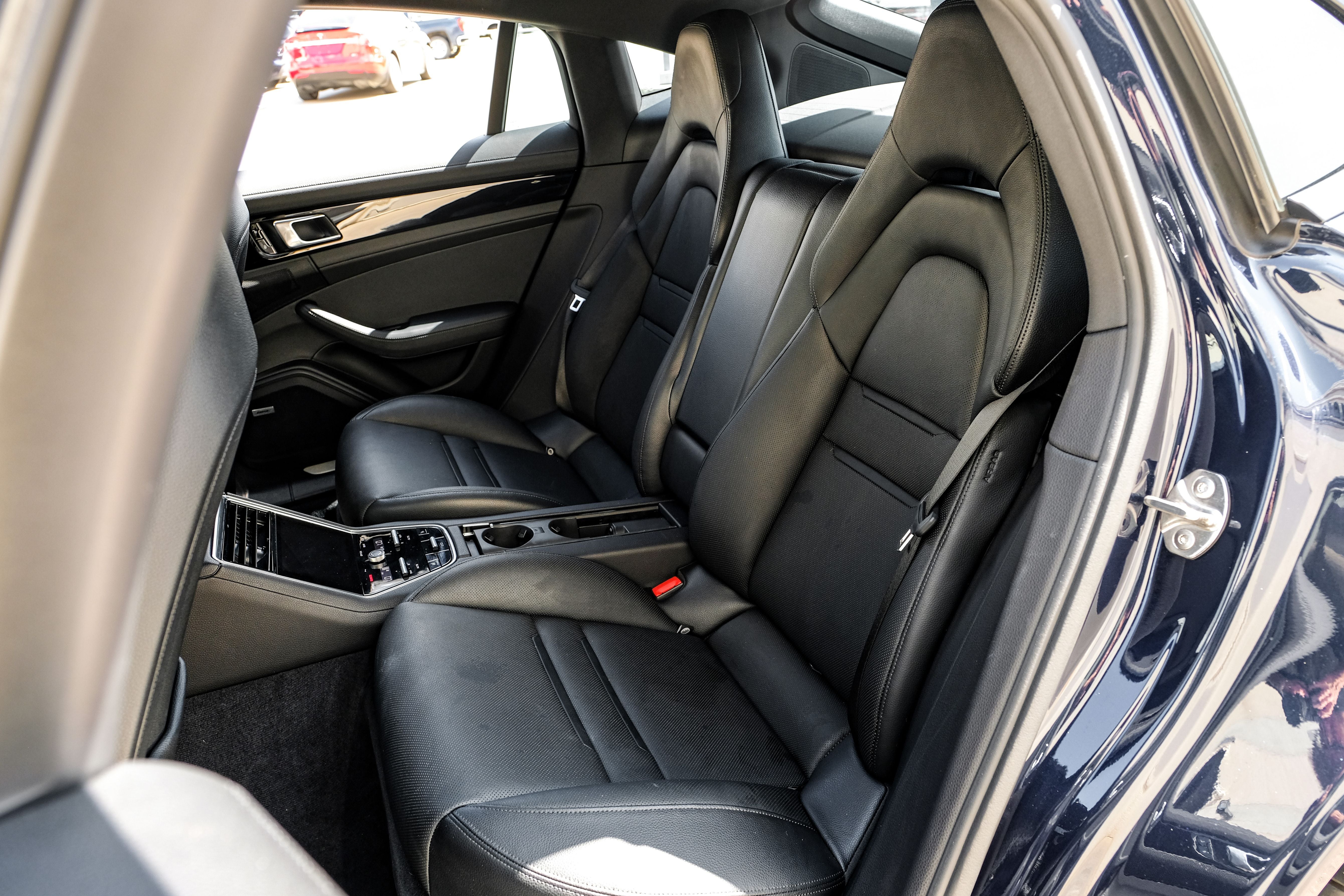 2018 Porsche Panamera Base