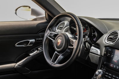 2019 Porsche 718 Cayman Base