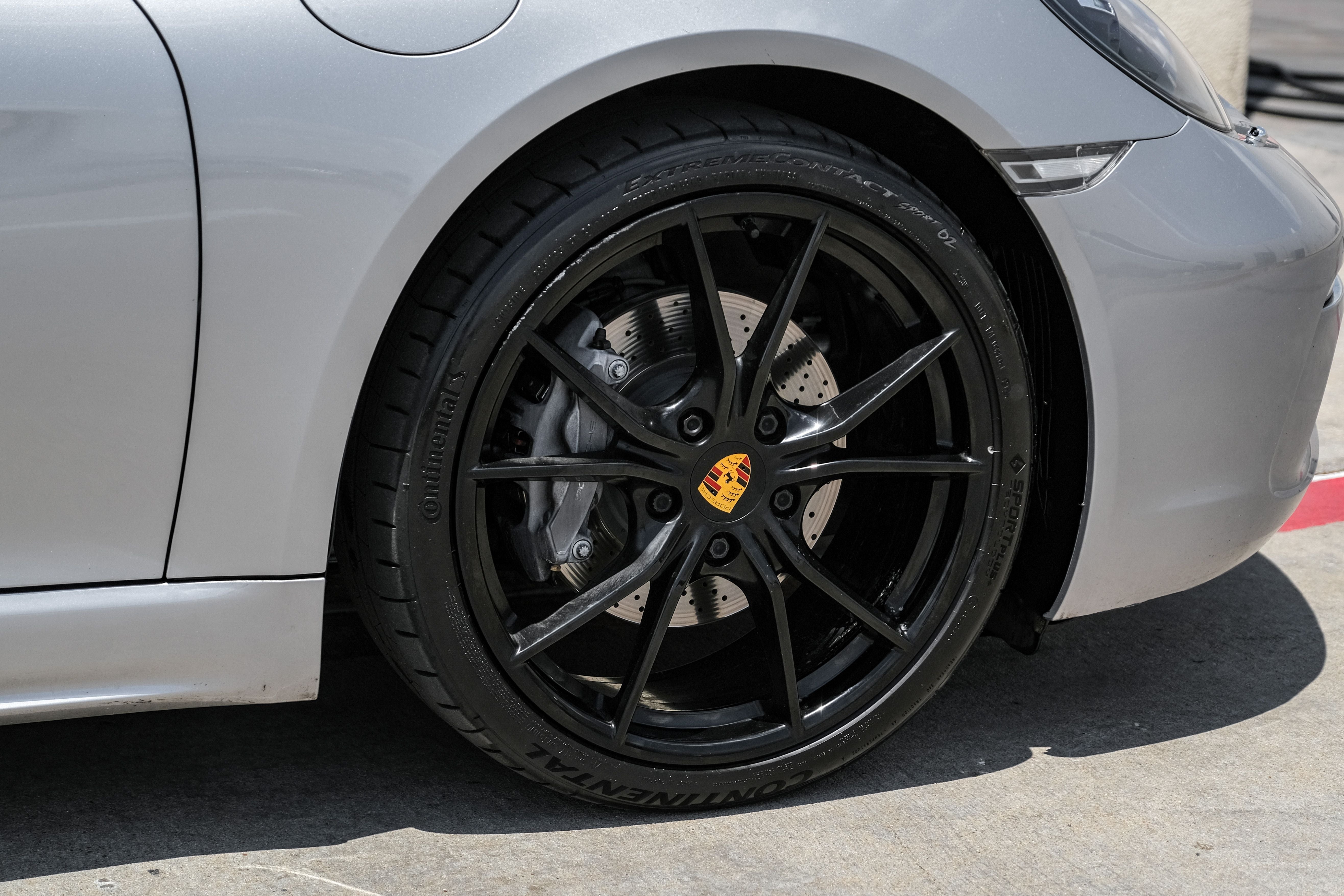 2019 Porsche 718 Cayman Base