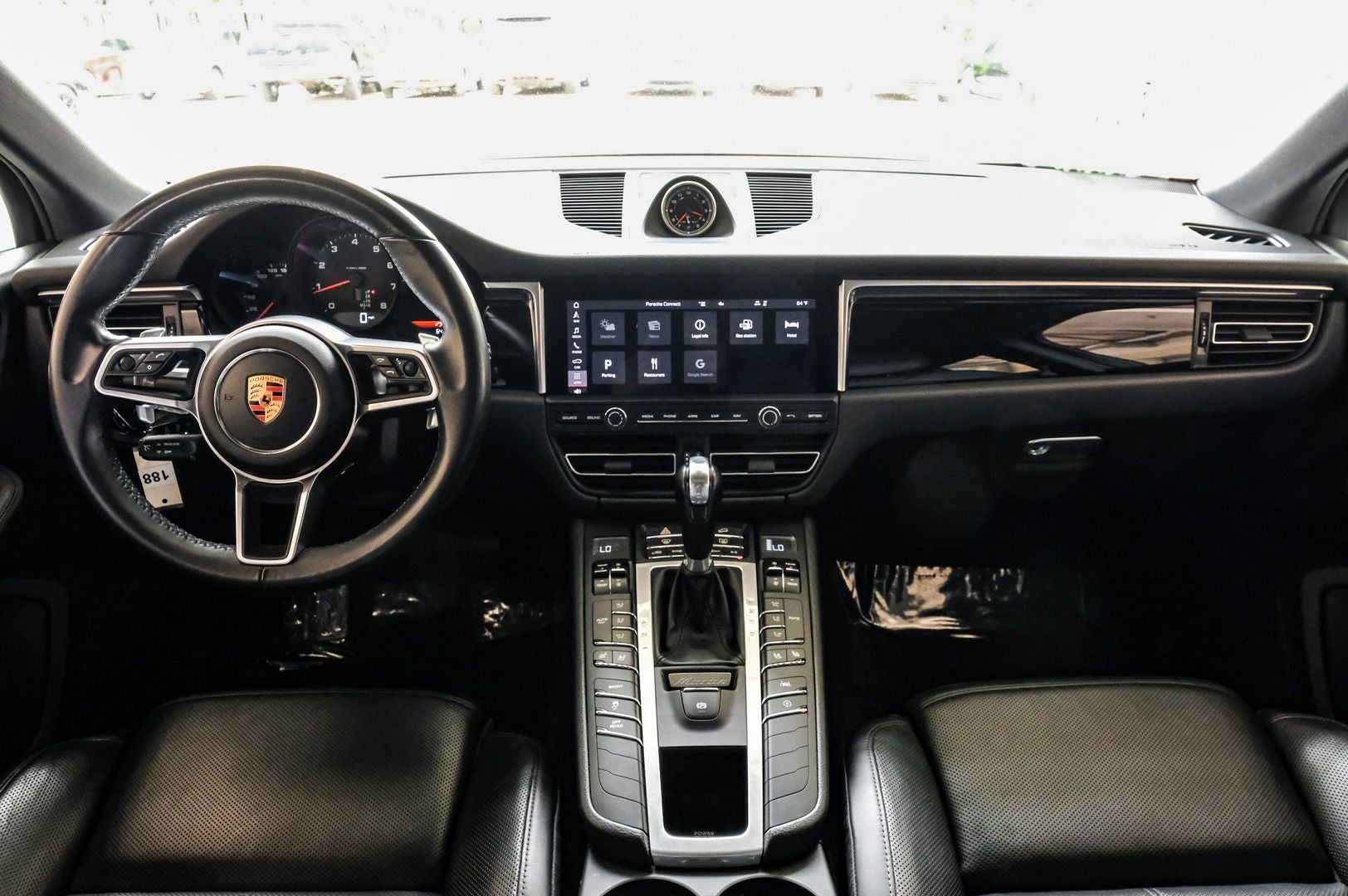 2020 Porsche Macan Base