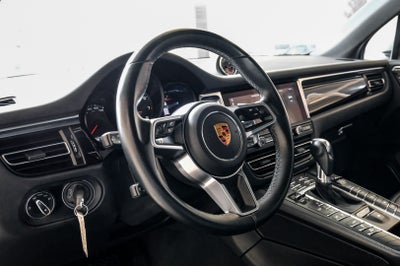 2020 Porsche Macan Base
