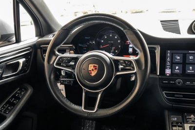 2020 Porsche Macan Base