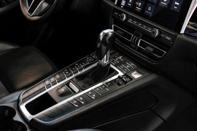 2020 Porsche Macan Base