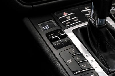 2020 Porsche Macan Base