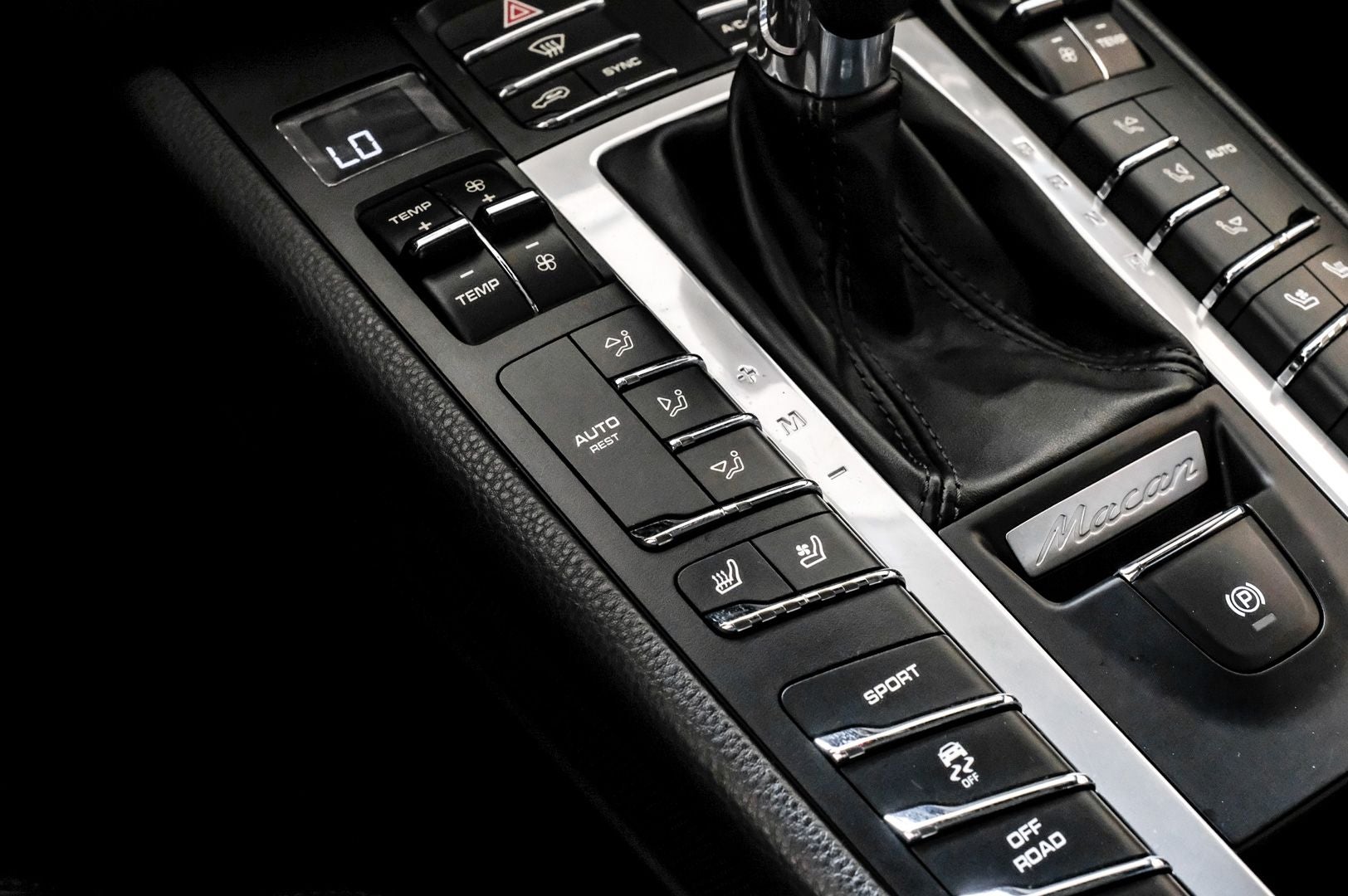 2020 Porsche Macan Base