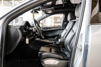 2020 Porsche Macan Base