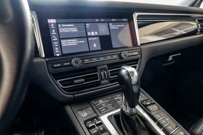 2020 Porsche Macan Base
