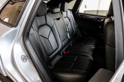 2020 Porsche Macan Base