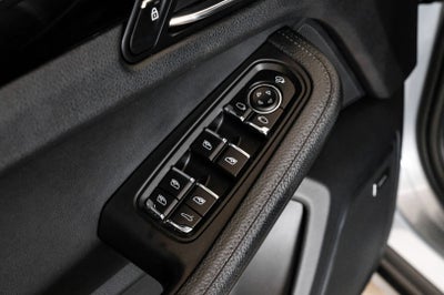 2020 Porsche Macan Base