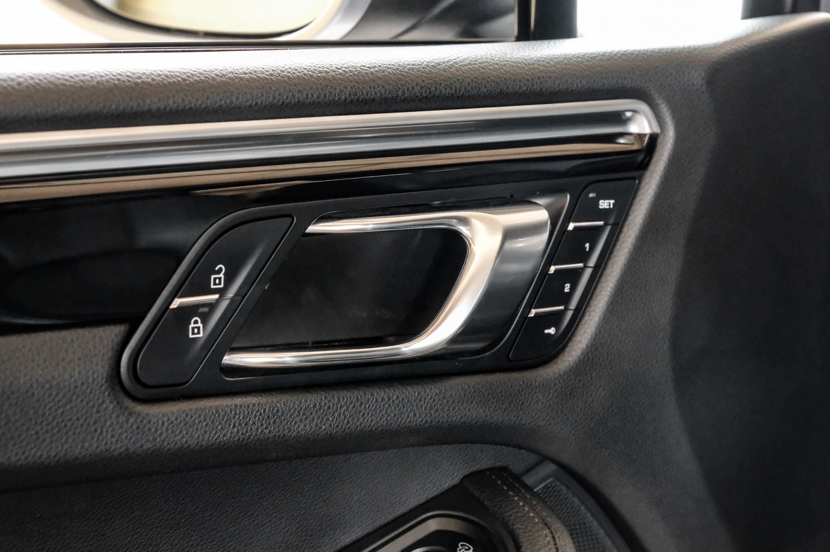 2020 Porsche Macan Base