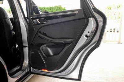 2020 Porsche Macan Base