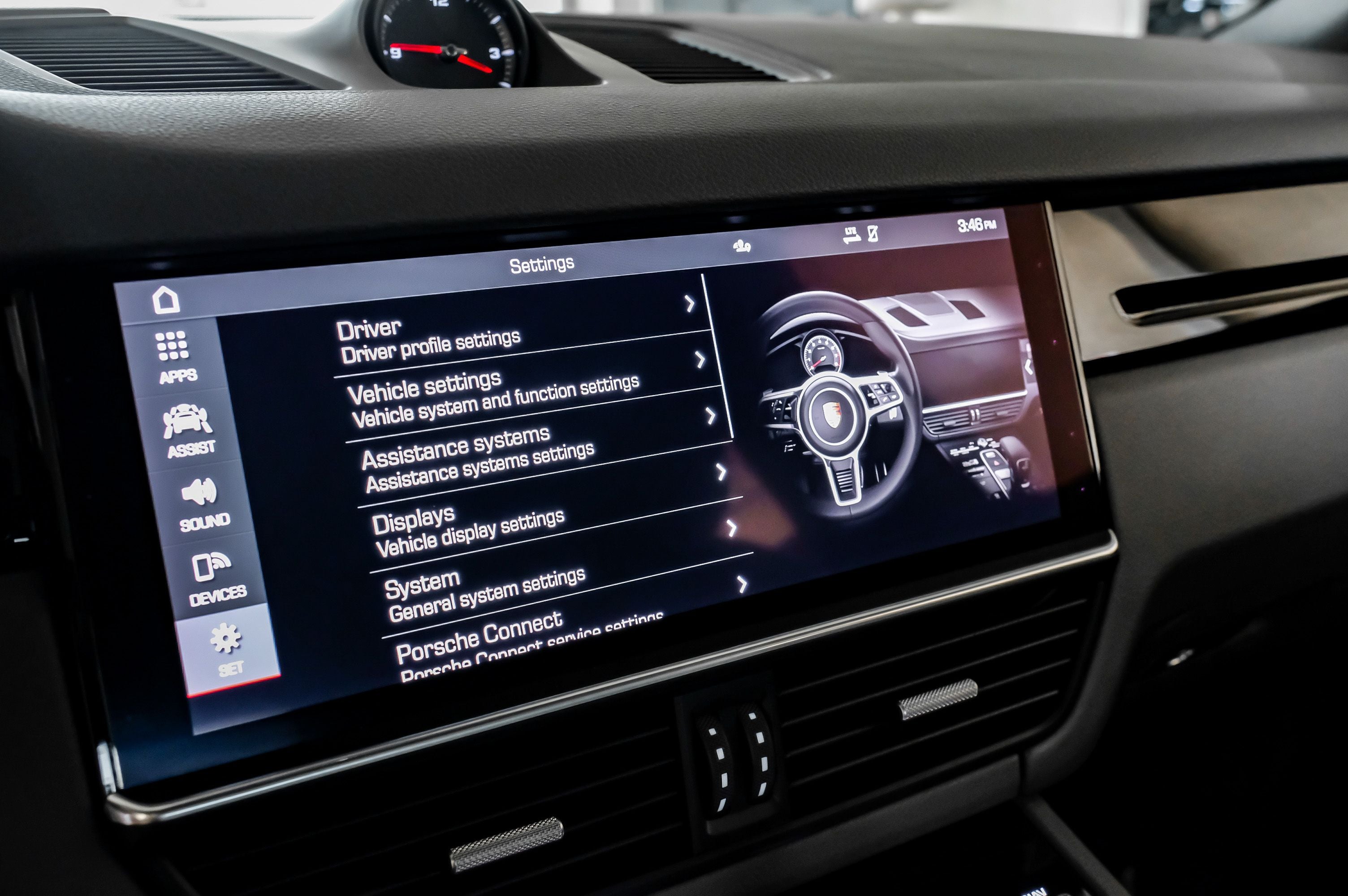 2021 Porsche Cayenne Base