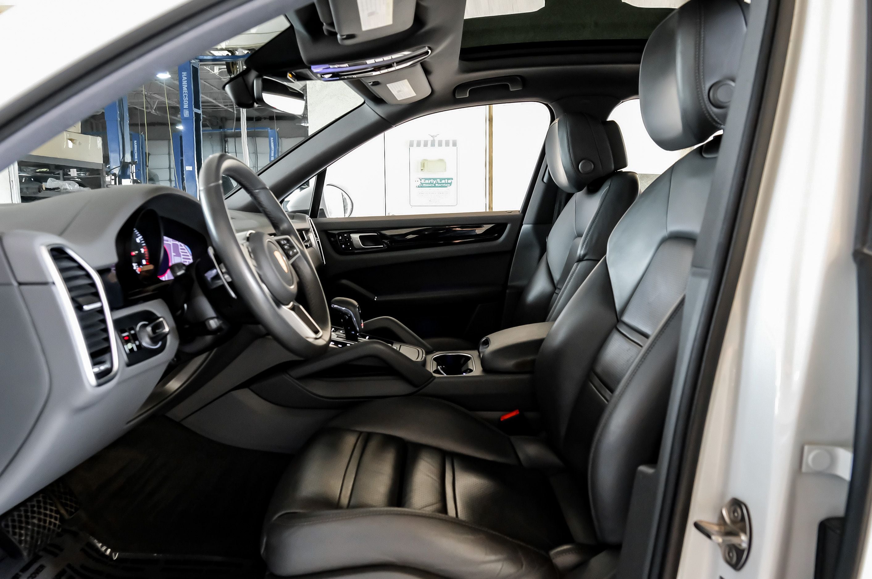 2021 Porsche Cayenne Base