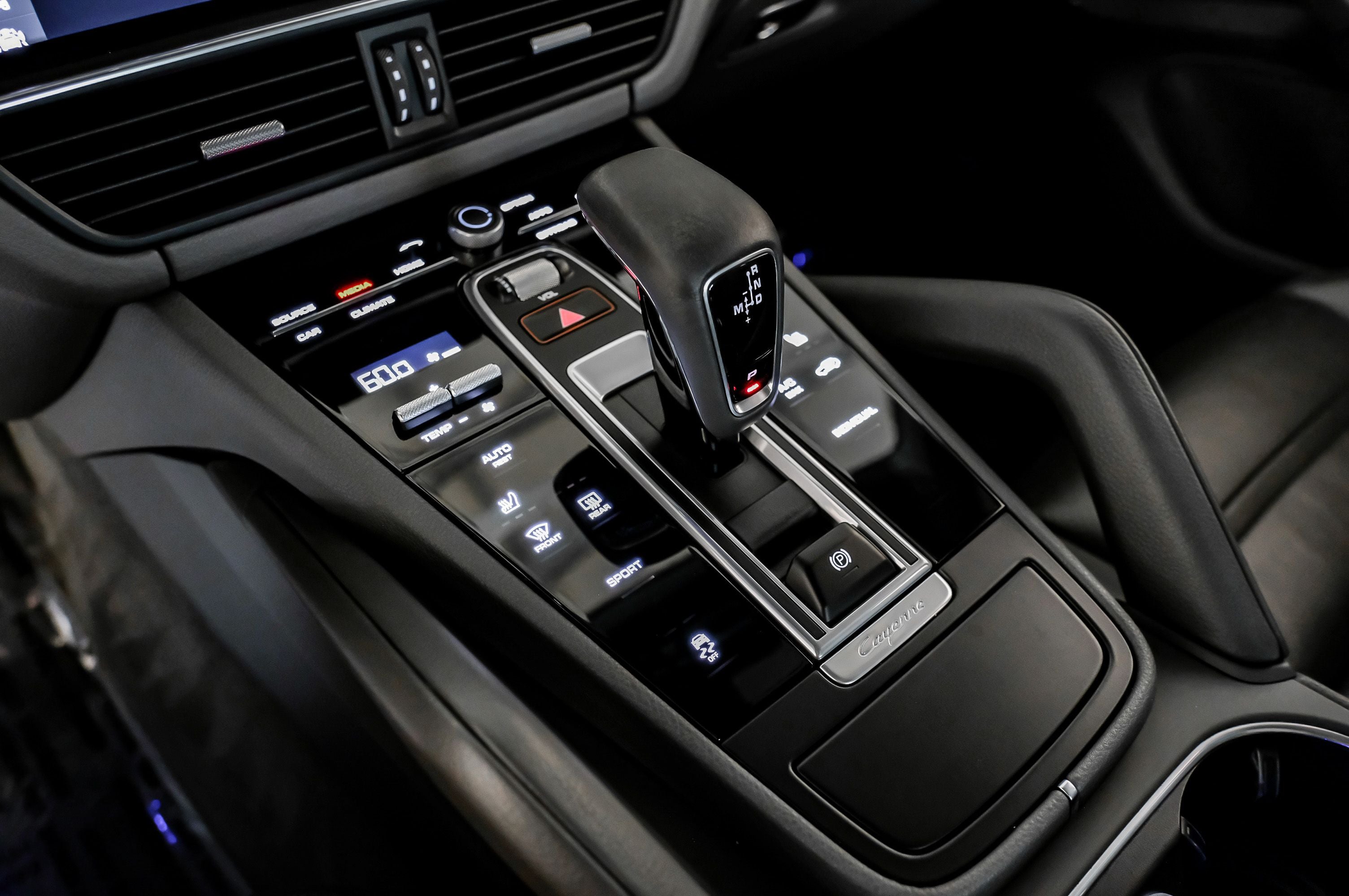 2021 Porsche Cayenne Base