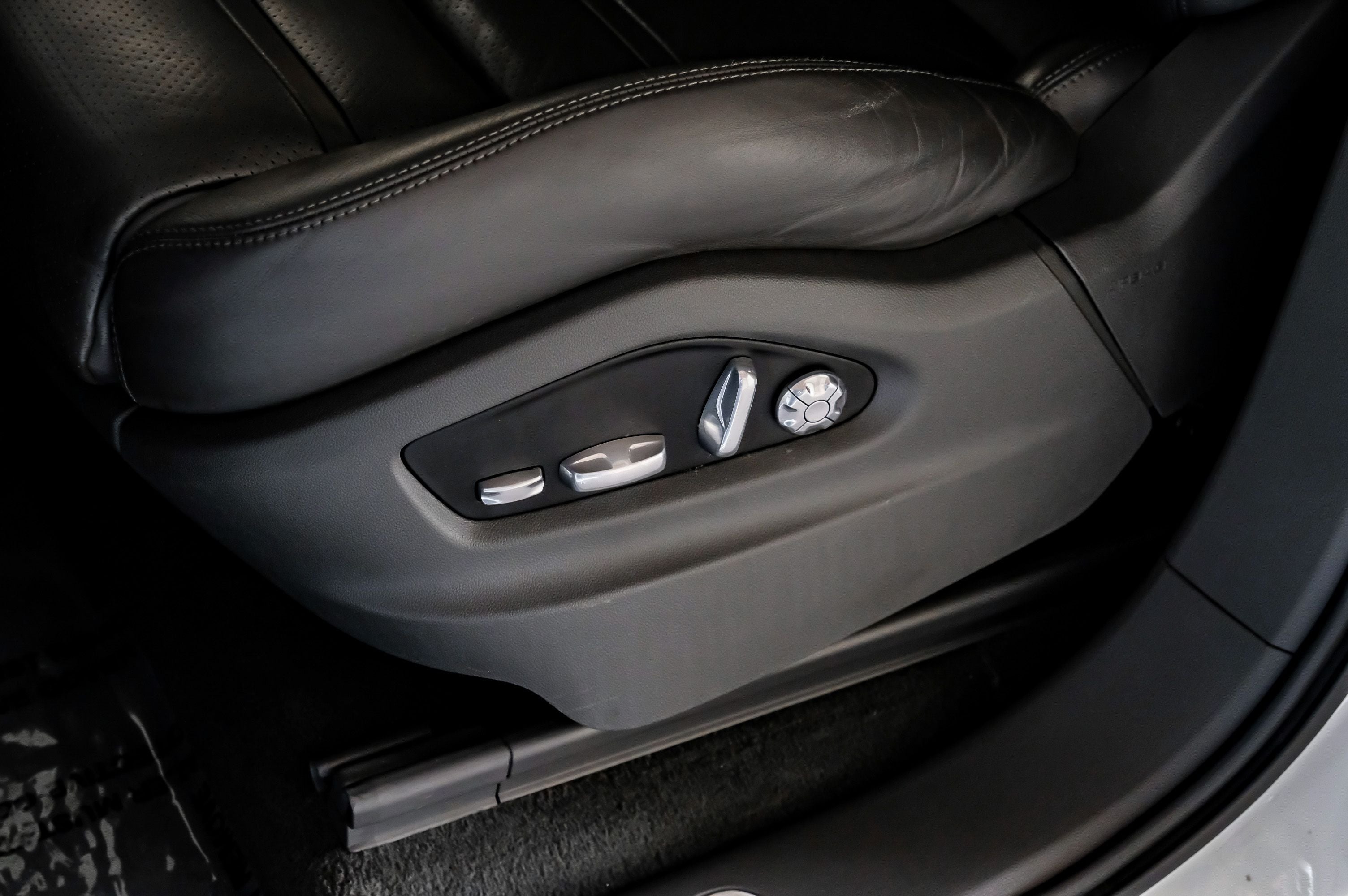 2021 Porsche Cayenne Base