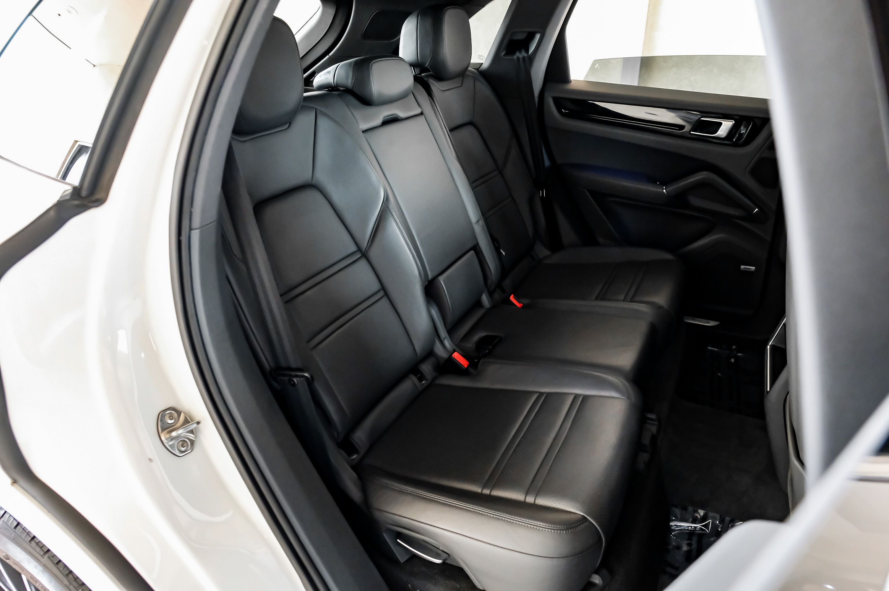 2021 Porsche Cayenne Base