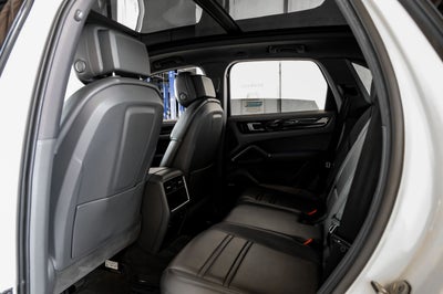 2021 Porsche Cayenne Base