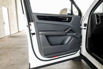2021 Porsche Cayenne Base
