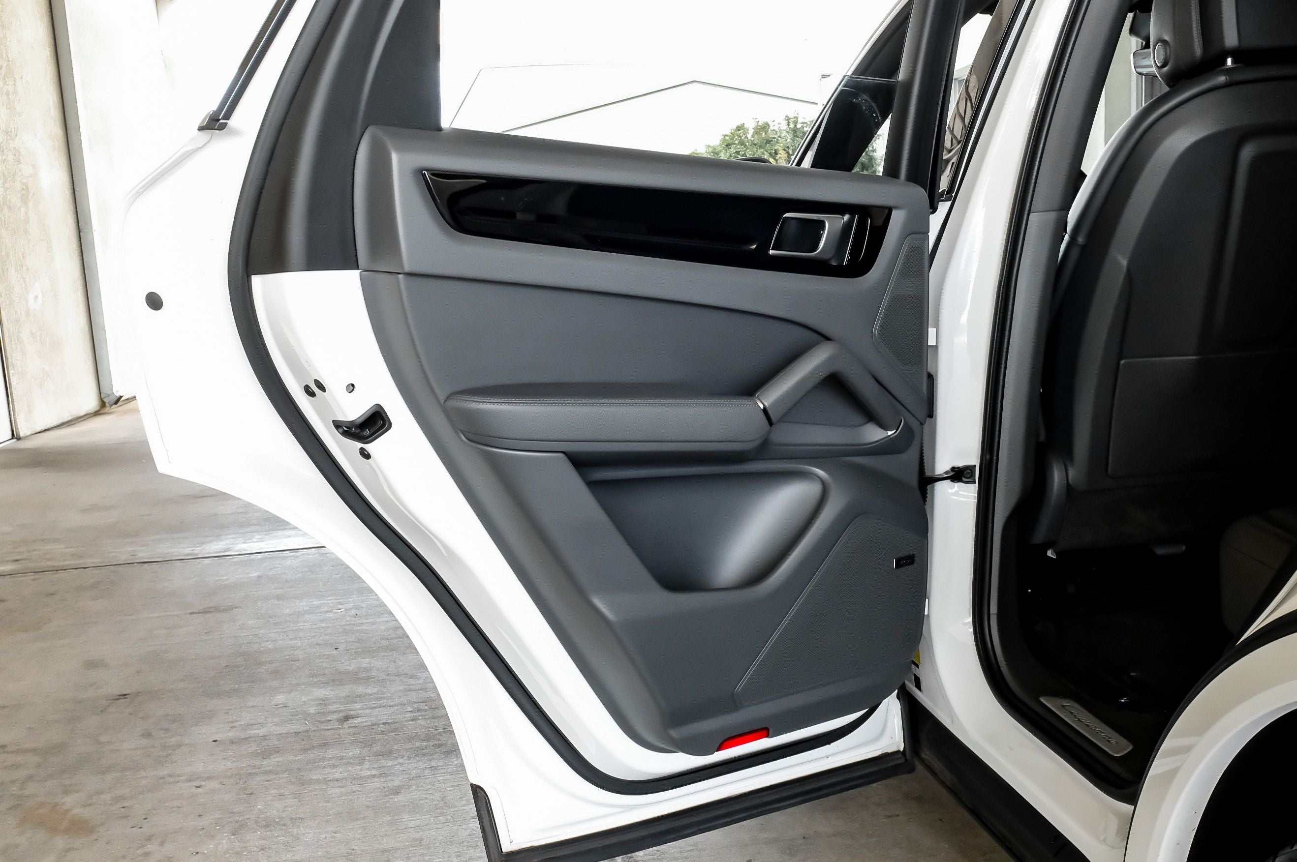 2021 Porsche Cayenne Base