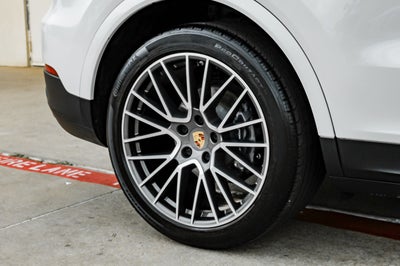 2021 Porsche Cayenne Base